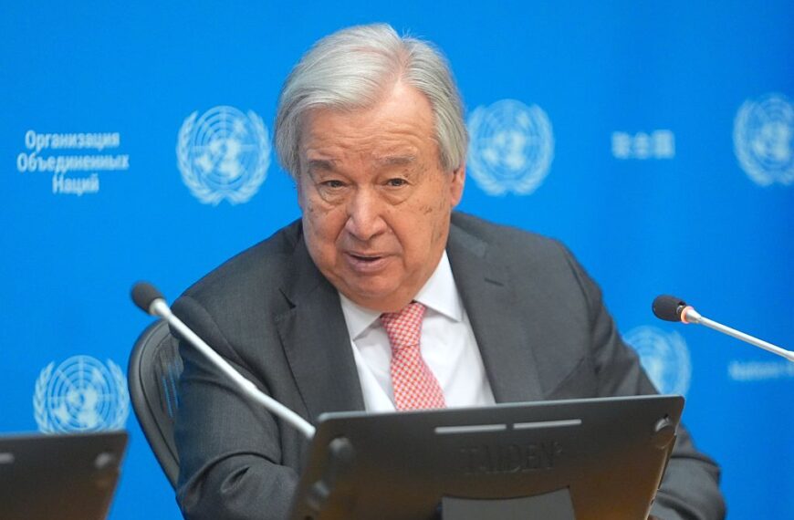 UN chief Guterres issues New Year message in Hindi for first time